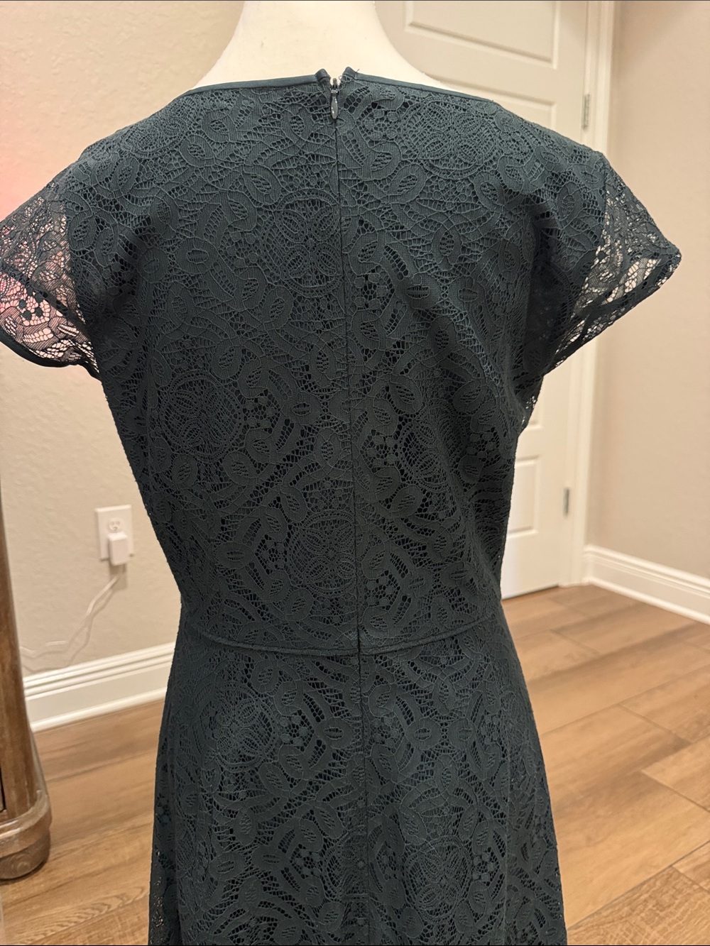 LOFT Forrest green Lace Fit-and-Flare Midi Dress - Picture 4 of 5